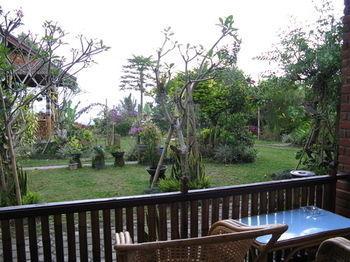Karang Sari & Restaurant Guest house