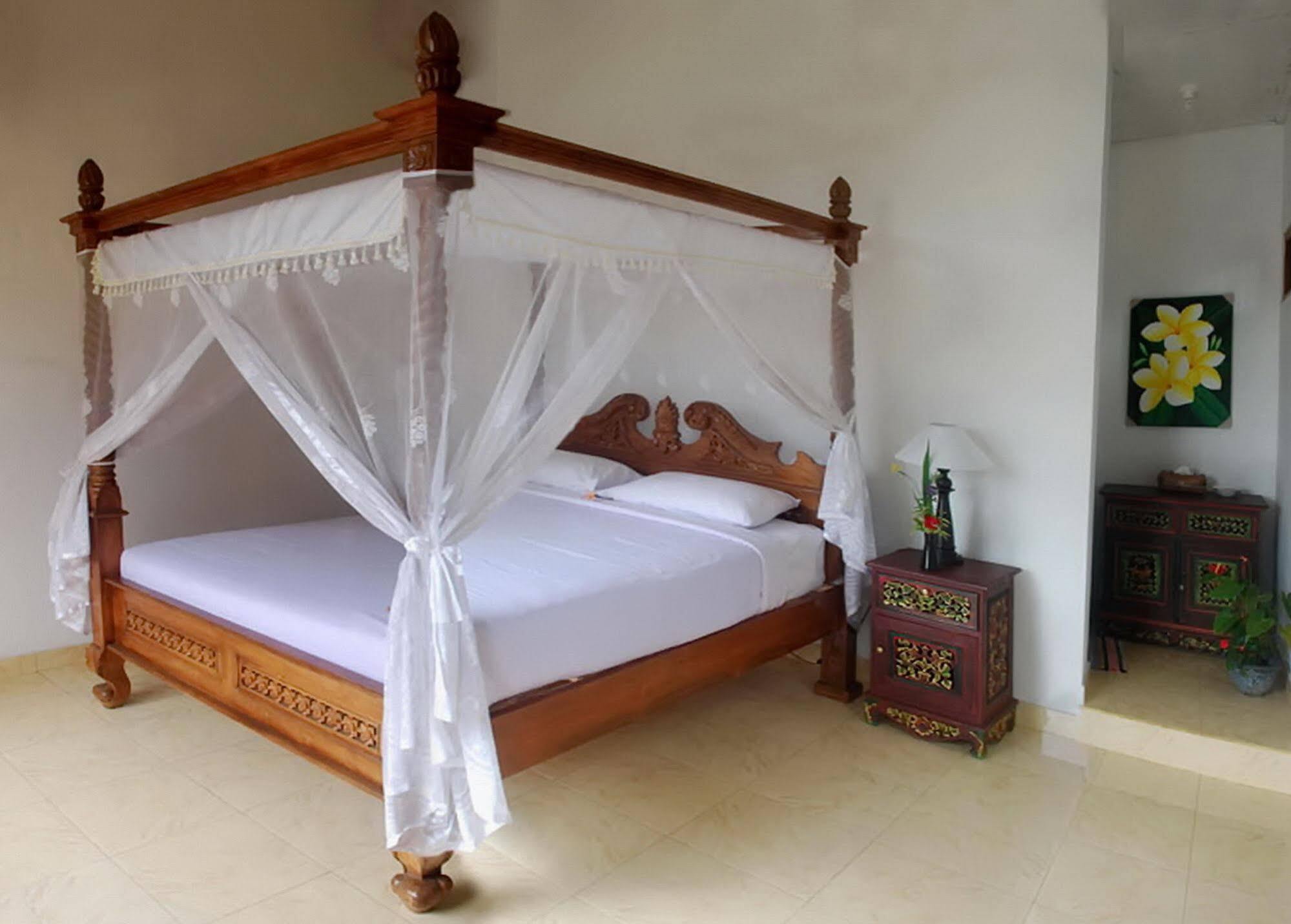 Karang Sari & Restaurant 2* Munduk
